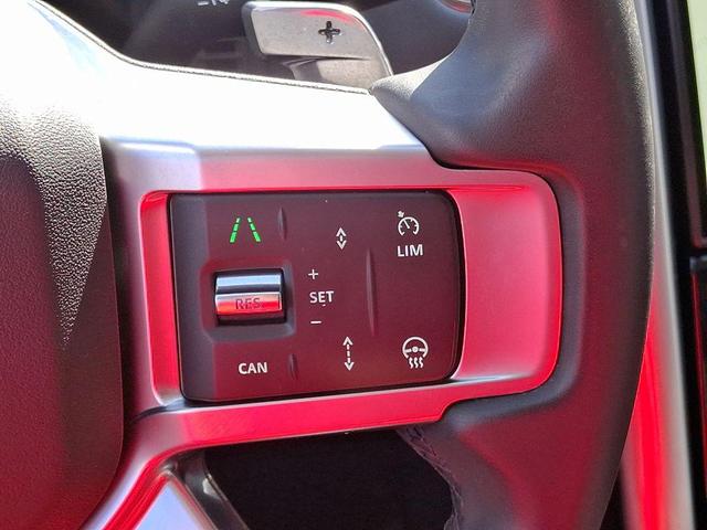 Photo of 2024 Fuji White Land Rover Discovery