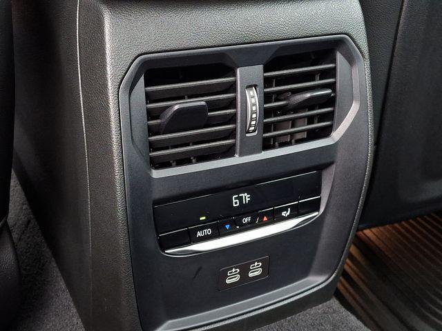 Photo of 2024 Alpine White BMW 330