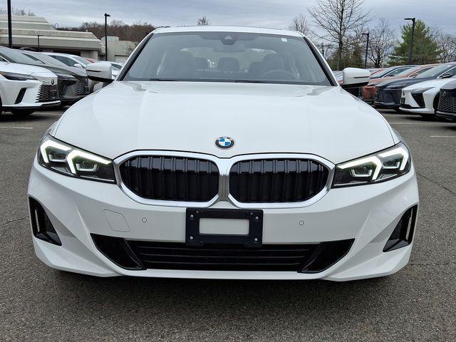 Photo of 2024 Alpine White BMW 330