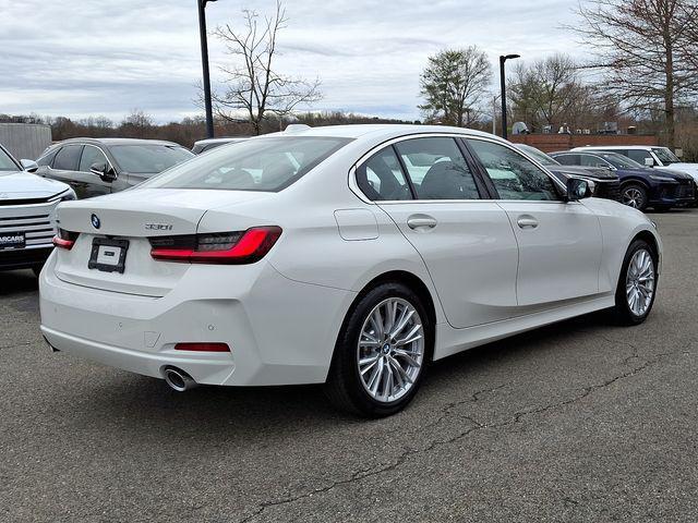 Photo of 2024 Alpine White BMW 330