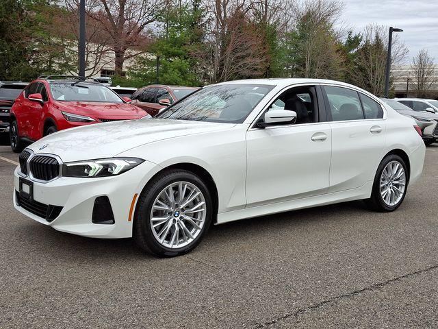 Photo of 2024 Alpine White BMW 330