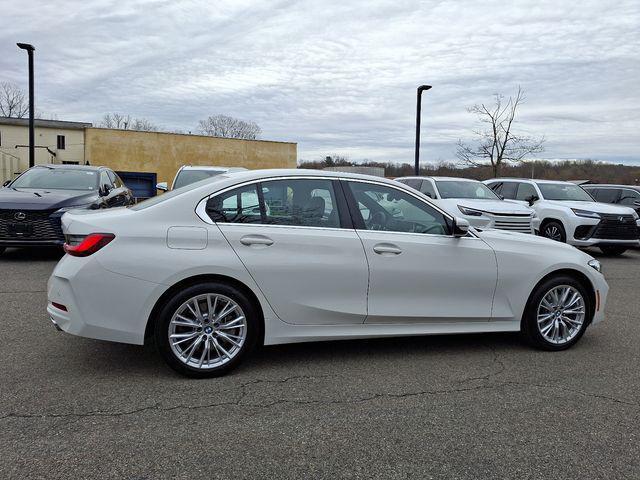 Photo of 2024 Alpine White BMW 330