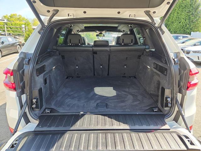 Photo of 2022 Alpine White BMW X5
