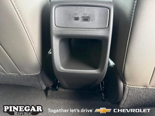 Photo of 2025 Mosaic Black Metallic Chevrolet Trax