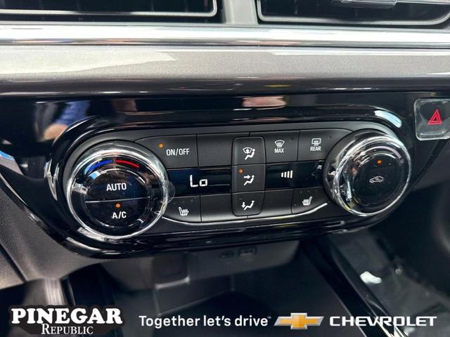 Photo of 2025 Mosaic Black Metallic Chevrolet Trax