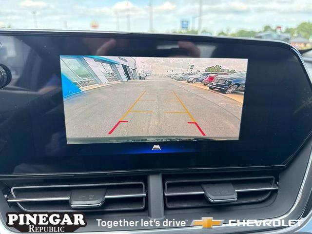 Photo of 2025 Mosaic Black Metallic Chevrolet Trax