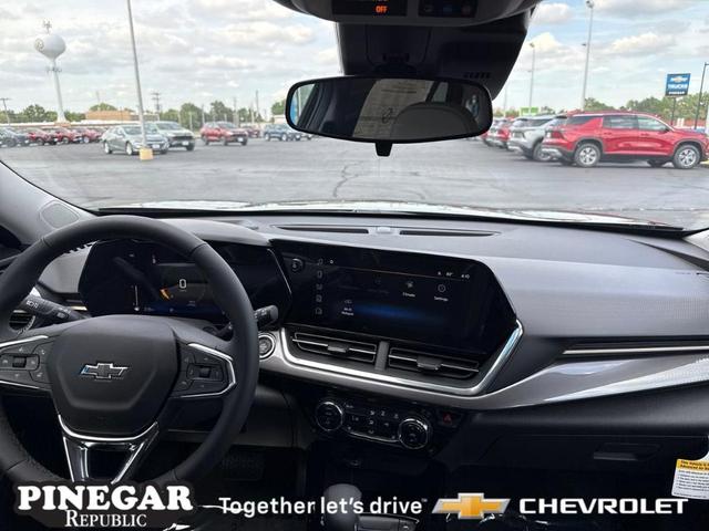 Photo of 2025 Mosaic Black Metallic Chevrolet Trax