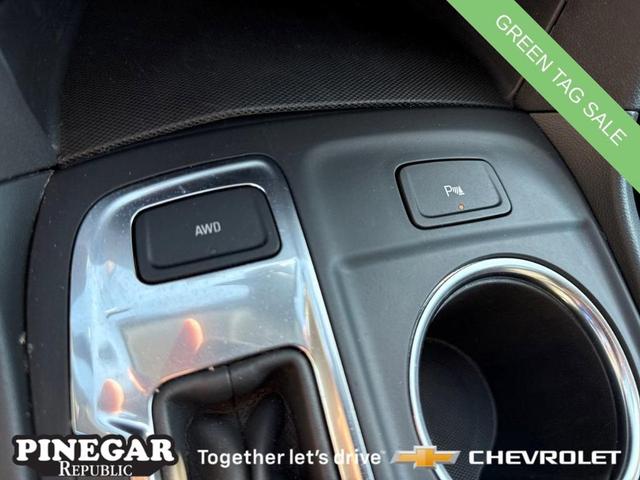Photo of 2024 Mosaic Black Metallic Chevrolet Equinox