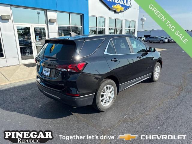 Photo of 2024 Mosaic Black Metallic Chevrolet Equinox