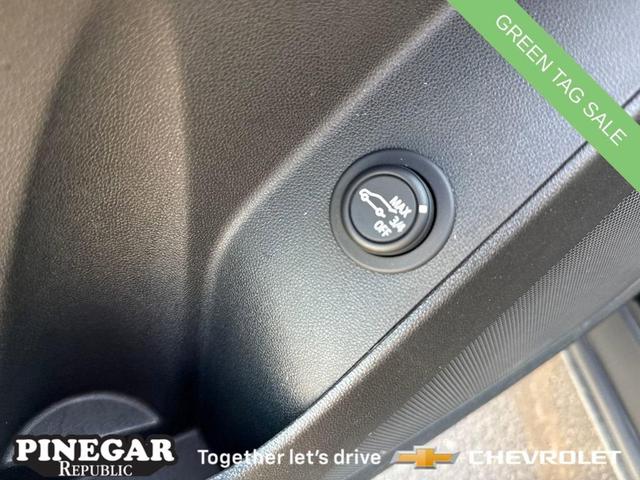 Photo of 2024 Mosaic Black Metallic Chevrolet Equinox