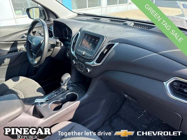 Photo of 2024 Mosaic Black Metallic Chevrolet Equinox