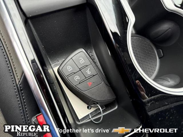 Photo of 2026 Mosaic Black Metallic Chevrolet Equinox
