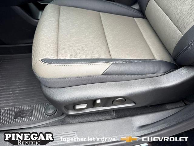 Photo of 2026 Mosaic Black Metallic Chevrolet Equinox