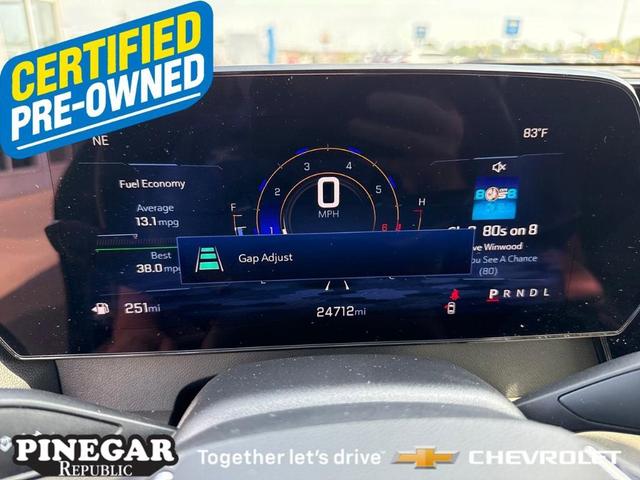 Photo of 2025 Black Chevrolet Traverse