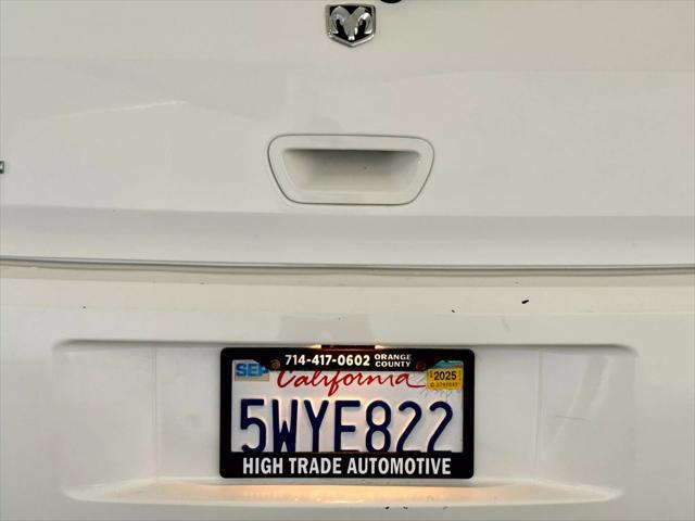 Photo of 2006  Dodge Magnum