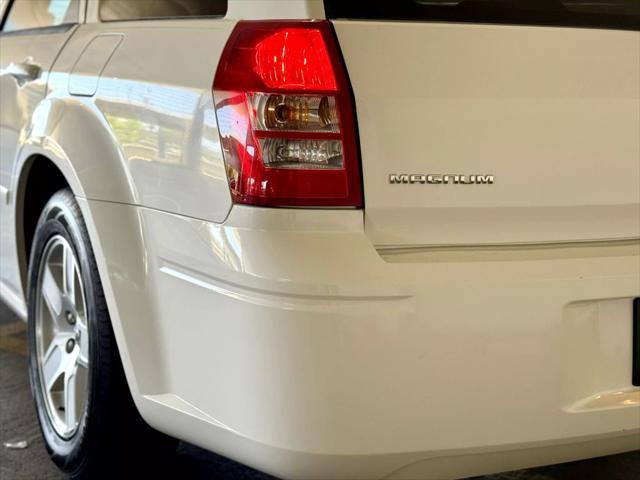 Photo of 2006  Dodge Magnum