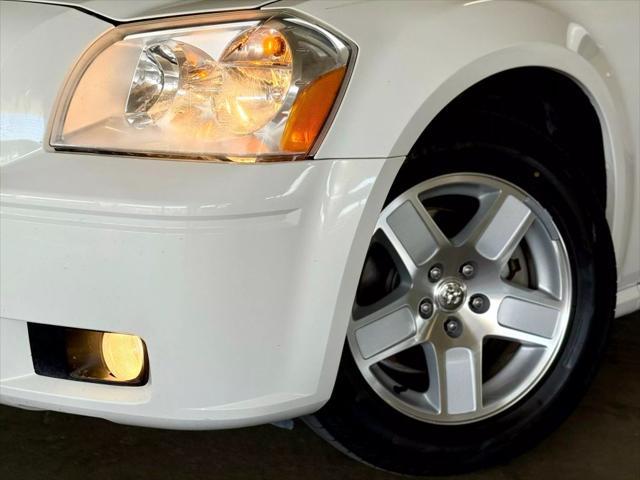 Photo of 2006  Dodge Magnum
