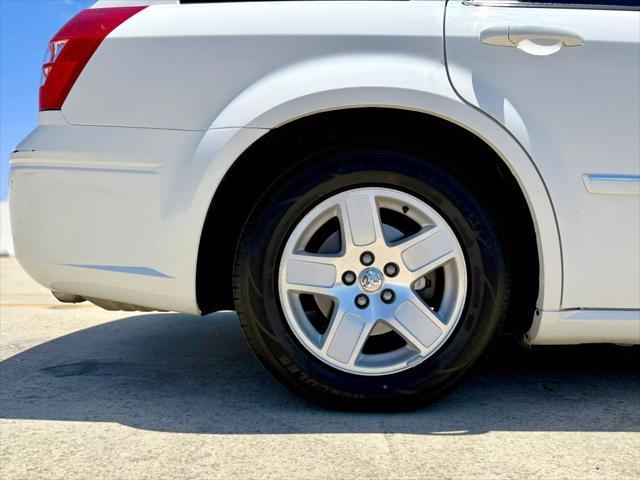 Photo of 2006  Dodge Magnum