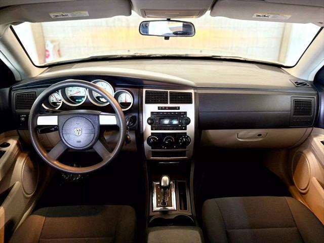 Photo of 2006  Dodge Magnum