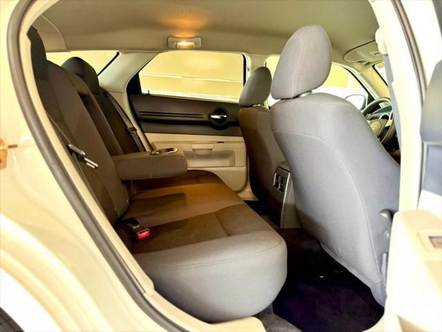Photo of 2006  Dodge Magnum