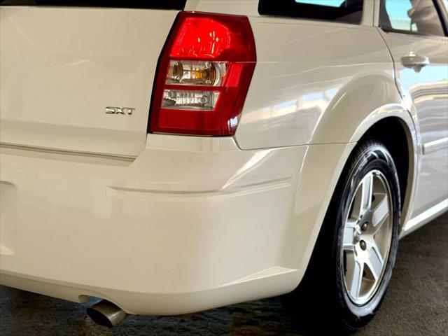 Photo of 2006  Dodge Magnum