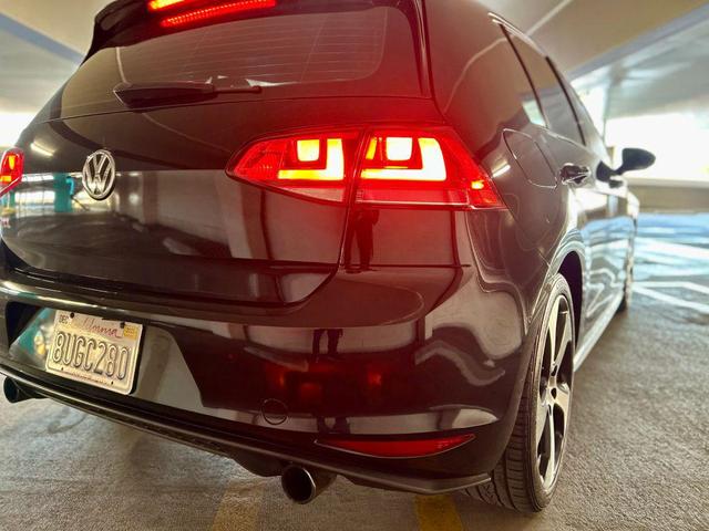 Photo of 2016 Deep Black Pearl Volkswagen Golf GTI