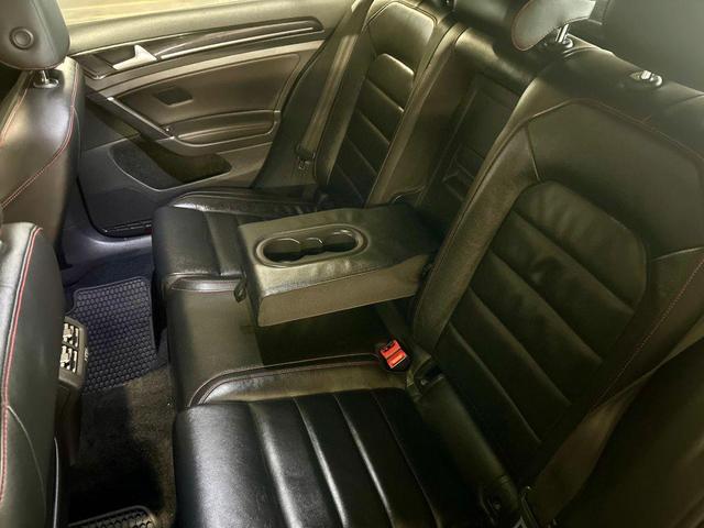Photo of 2016 Deep Black Pearl Volkswagen Golf GTI