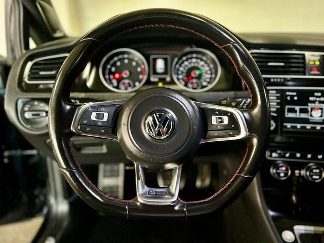 Photo of 2016 Deep Black Pearl Volkswagen Golf GTI