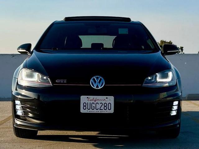 Photo of 2016 Deep Black Pearl Volkswagen Golf GTI