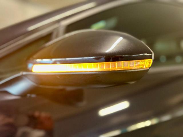 Photo of 2016 Deep Black Pearl Volkswagen Golf GTI