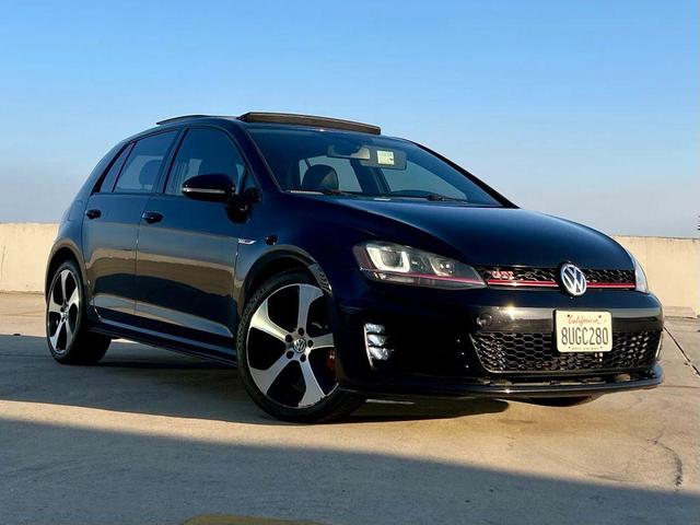 Photo of 2016 Deep Black Pearl Volkswagen Golf GTI