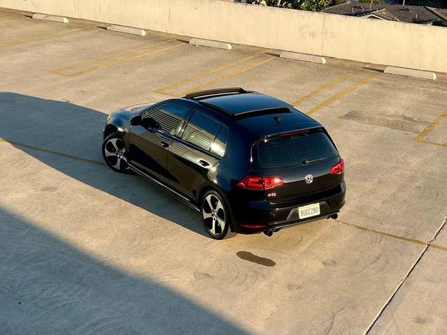 Photo of 2016 Deep Black Pearl Volkswagen Golf GTI
