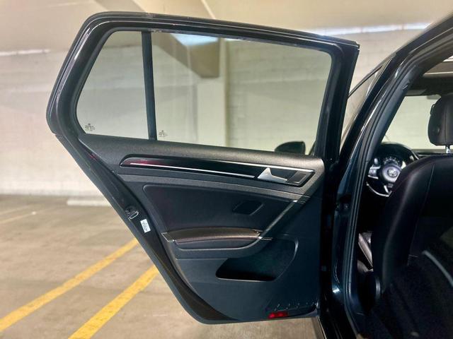 Photo of 2016 Deep Black Pearl Volkswagen Golf GTI