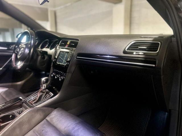 Photo of 2016 Deep Black Pearl Volkswagen Golf GTI