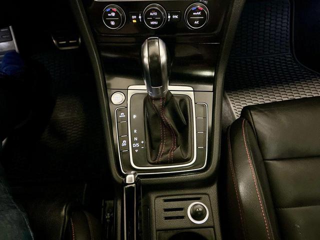 Photo of 2016 Deep Black Pearl Volkswagen Golf GTI