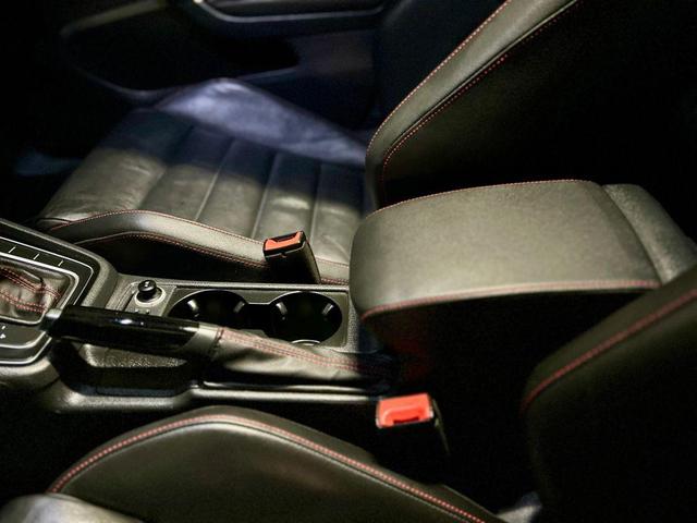 Photo of 2016 Deep Black Pearl Volkswagen Golf GTI