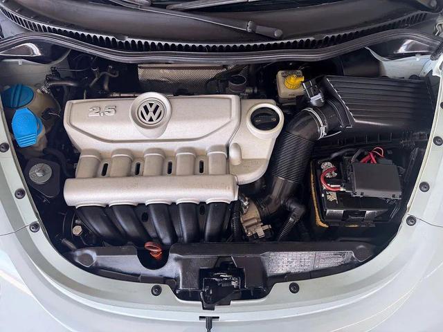 Photo of 2010 Aquarius Blue Volkswagen New Beetle