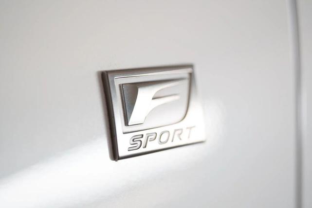 Photo of 2016 White Lexus IS 200t