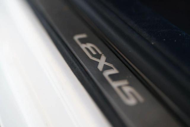Photo of 2016 White Lexus IS 200t