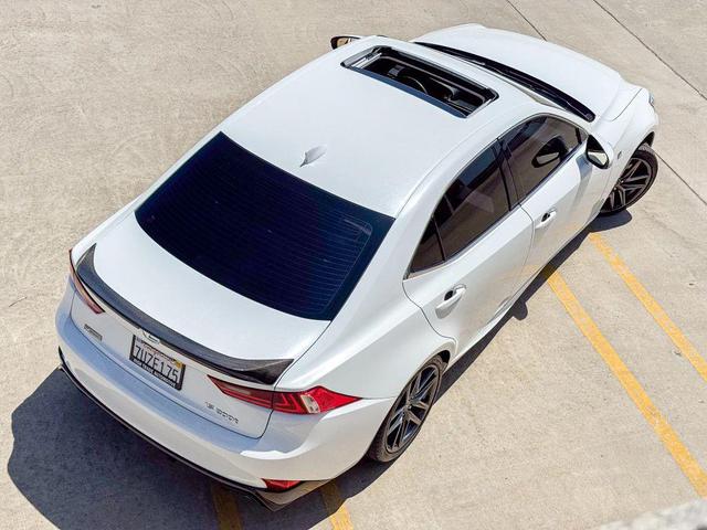 Photo of 2016 White Lexus IS 200t