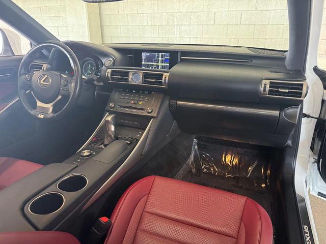 Photo of 2016 White Lexus IS 200t