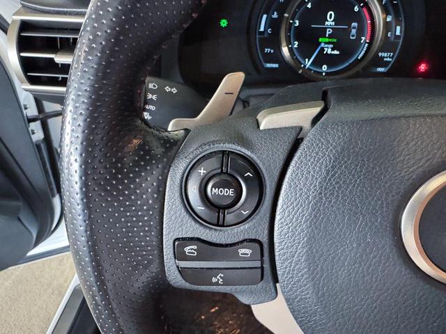 Photo of 2016 White Lexus IS 200t