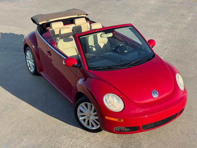 Photo of 2008 Red Volkswagen New Beetle