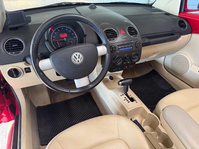Photo of 2008 Red Volkswagen New Beetle