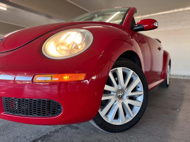 Photo of 2008 Red Volkswagen New Beetle
