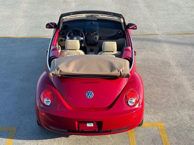 Photo of 2008 Red Volkswagen New Beetle