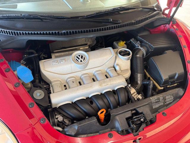 Photo of 2008 Red Volkswagen New Beetle