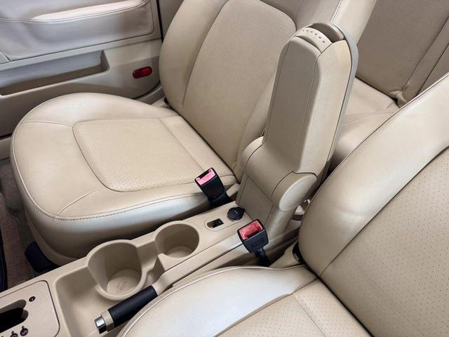 Photo of 2008 Red Volkswagen New Beetle