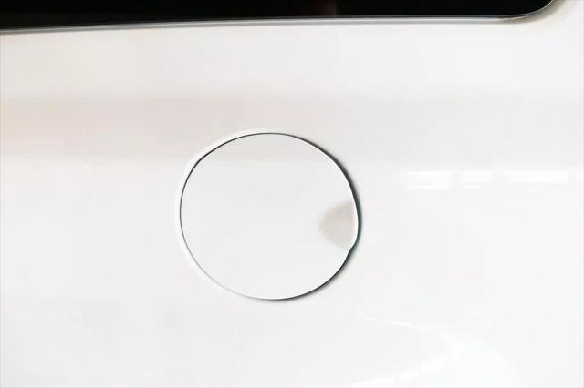 Photo of 2011 Bright White Clearcoat Jeep Patriot