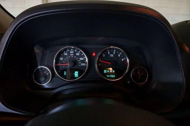 Photo of 2011 Bright White Clearcoat Jeep Patriot